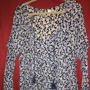 Floral print old navy blouse
